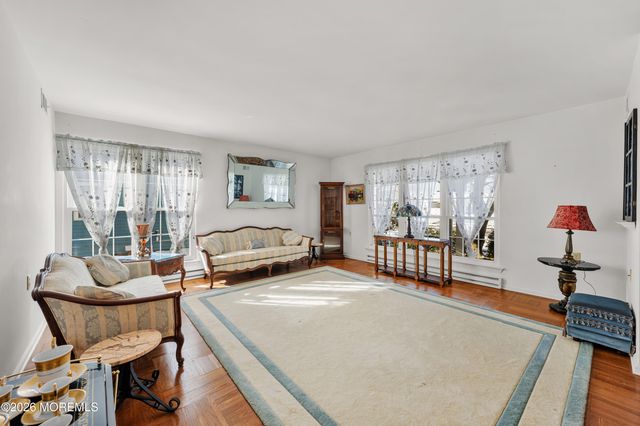 23 Blackthorn Place, Manchester, NJ 08759