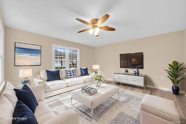 380 Woodbridge Drive D, Ridge, NY 11961