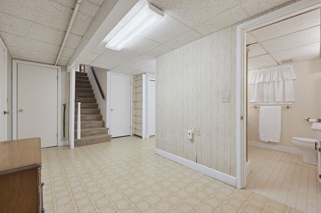 11 Preston St, Wakefield, MA 01880