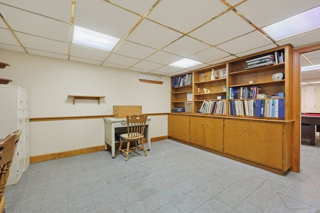 11 Preston St, Wakefield, MA 01880