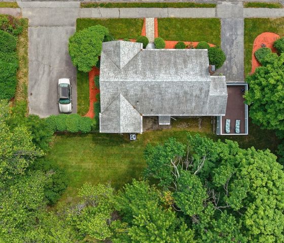 11 Preston St, Wakefield, MA 01880
