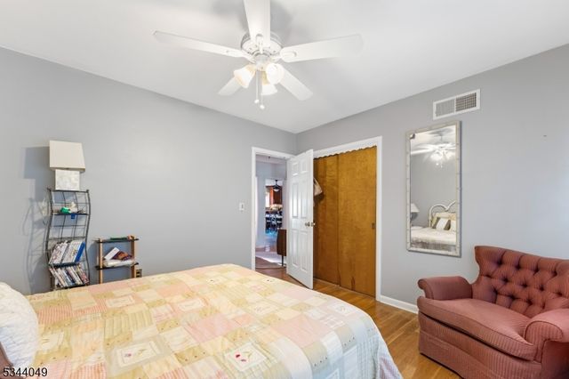 10 Pleasant Pl, Kearny Town, NJ 07032