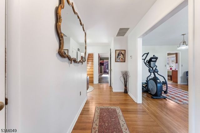 10 Pleasant Pl, Kearny Town, NJ 07032