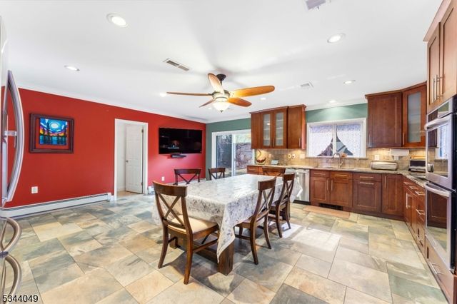 10 Pleasant Pl, Kearny Town, NJ 07032