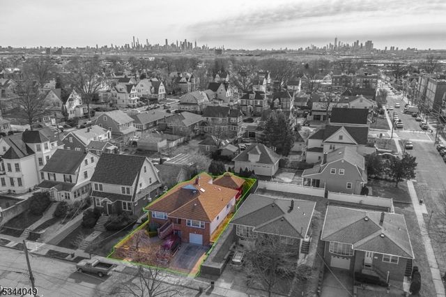 10 Pleasant Pl, Kearny Town, NJ 07032