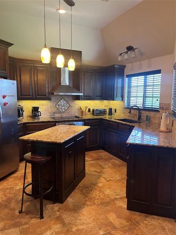 14525 S Robinson Avenue, Oklahoma City, OK 73170