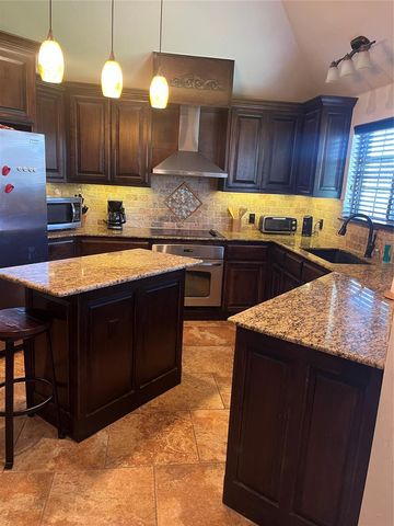 14525 S Robinson Avenue, Oklahoma City, OK 73170