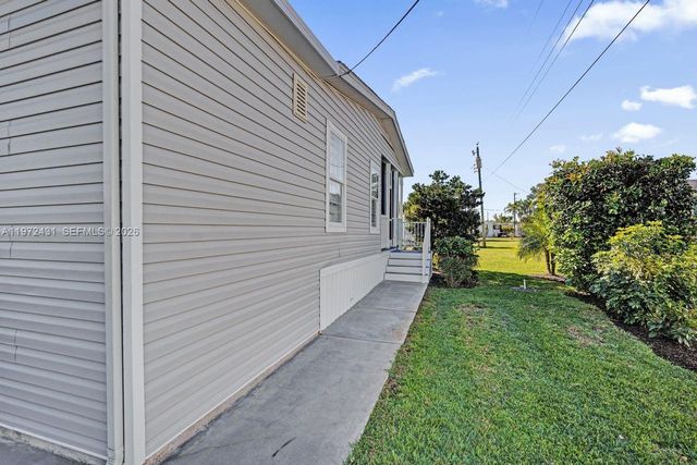 4035 Marigold Rd, Boynton Beach, FL 33436