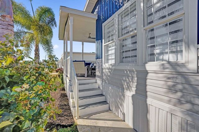 4035 Marigold Rd, Boynton Beach, FL 33436