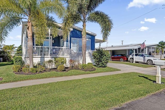 4035 Marigold Rd, Boynton Beach, FL 33436