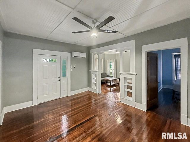 901 S 22ND Street, Herrin, IL 62948