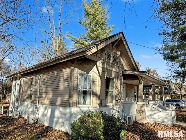 901 S 22ND Street, Herrin, IL 62948