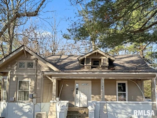 901 S 22ND Street, Herrin, IL 62948