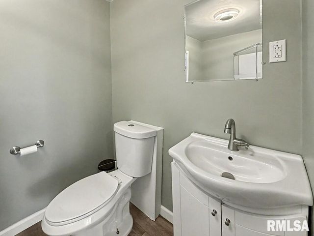 901 S 22ND Street, Herrin, IL 62948