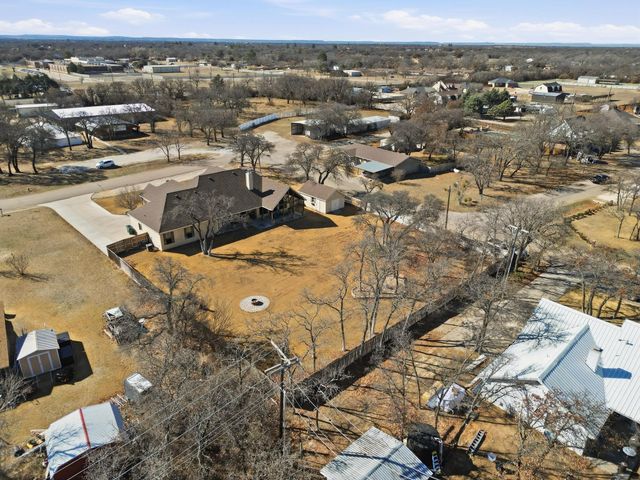 313 Paisano Drive, Clyde, TX 79510