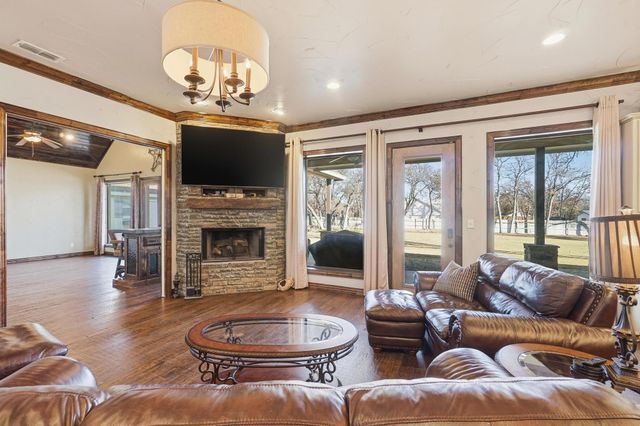 313 Paisano Drive, Clyde, TX 79510