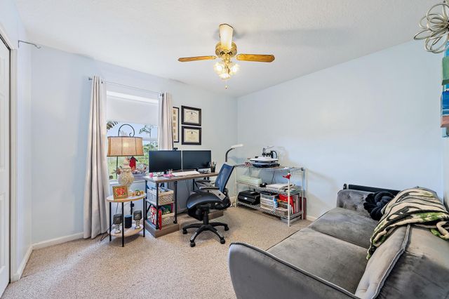 13721 86th Road N, West Palm Beach, FL 33412