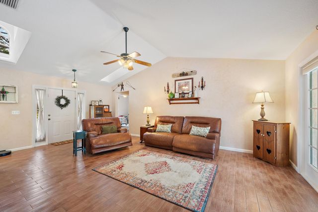 13721 86th Road N, West Palm Beach, FL 33412