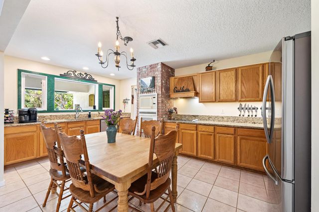 13721 86th Road N, West Palm Beach, FL 33412