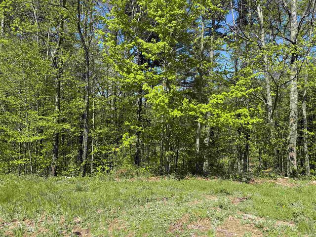 93 Pace Road, Pownal, VT 05201