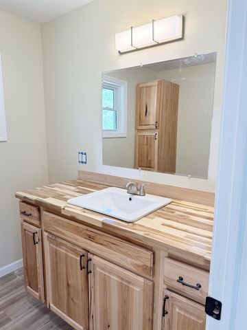 93 Pace Road, Pownal, VT 05201