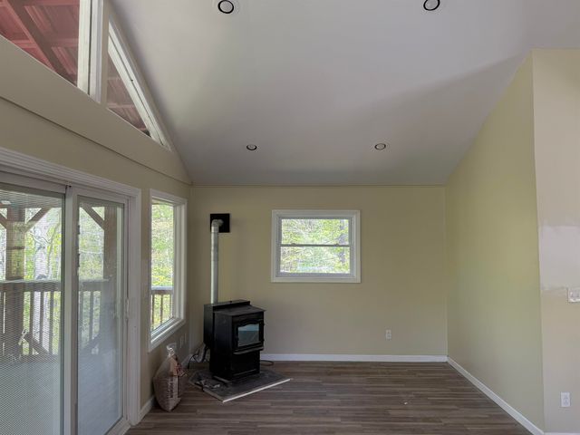 93 Pace Road, Pownal, VT 05201