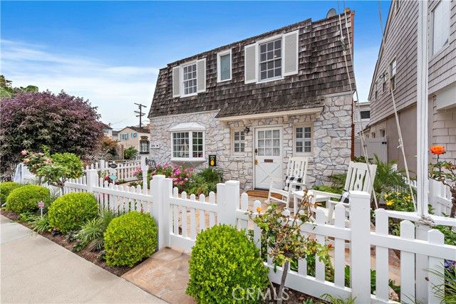 224 Amethyst, Newport Beach, CA 92662