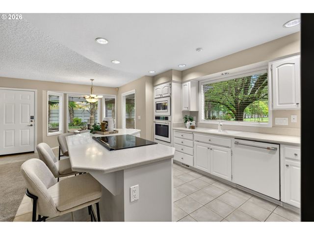 55 Nw 173RD Ave, Beaverton, OR 97006
