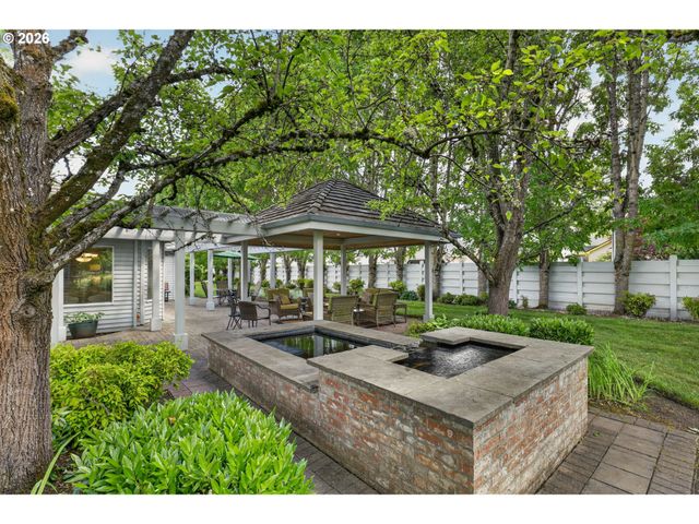 55 Nw 173RD Ave, Beaverton, OR 97006