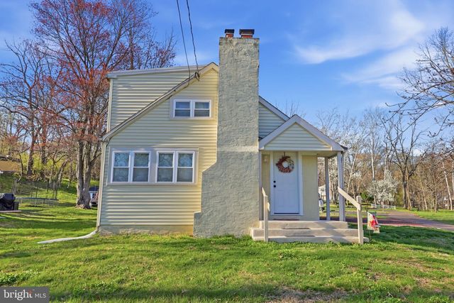 879 BRIDGETOWN PIKE, Langhorne, PA 19053