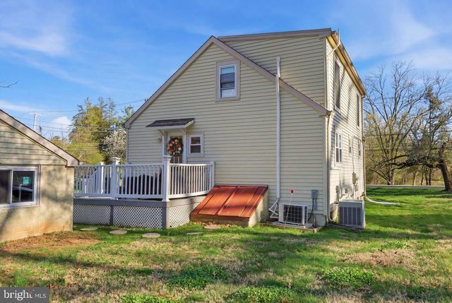 879 BRIDGETOWN PIKE, Langhorne, PA 19053