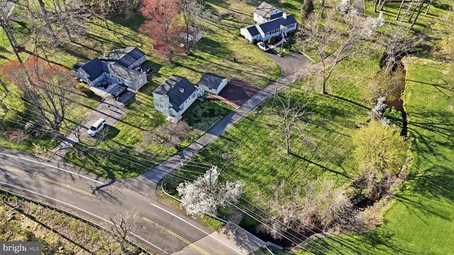 879 BRIDGETOWN PIKE, Langhorne, PA 19053