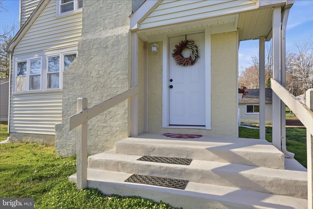 879 BRIDGETOWN PIKE, Langhorne, PA 19053