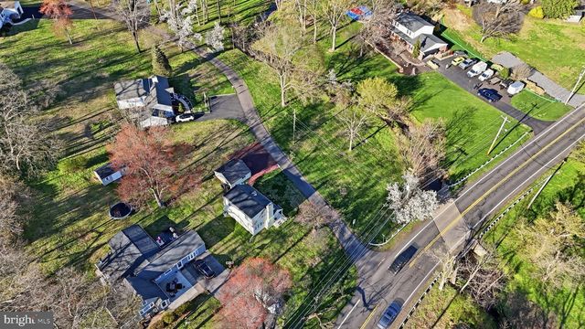 879 BRIDGETOWN PIKE, Langhorne, PA 19053