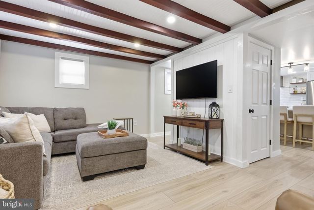 879 BRIDGETOWN PIKE, Langhorne, PA 19053