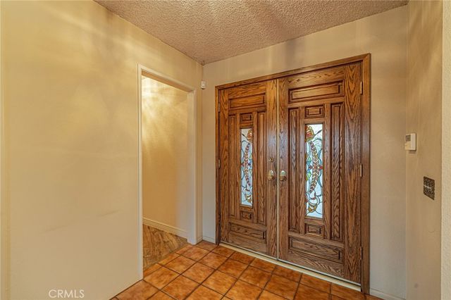 19459 Shasta Road, Apple Valley, CA 92307