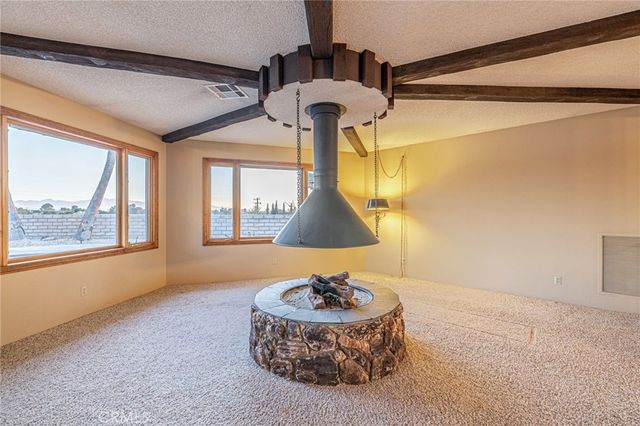 19459 Shasta Road, Apple Valley, CA 92307