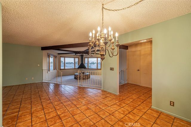 19459 Shasta Road, Apple Valley, CA 92307