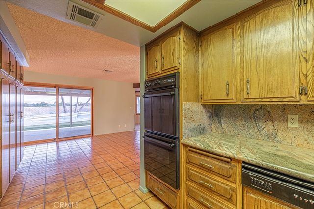 19459 Shasta Road, Apple Valley, CA 92307