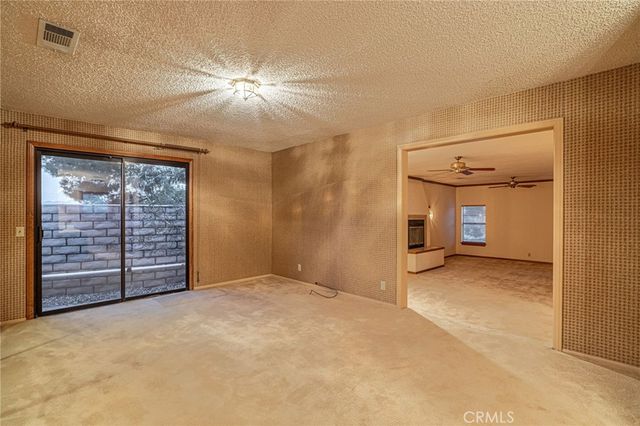 19459 Shasta Road, Apple Valley, CA 92307