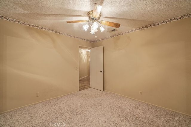 19459 Shasta Road, Apple Valley, CA 92307