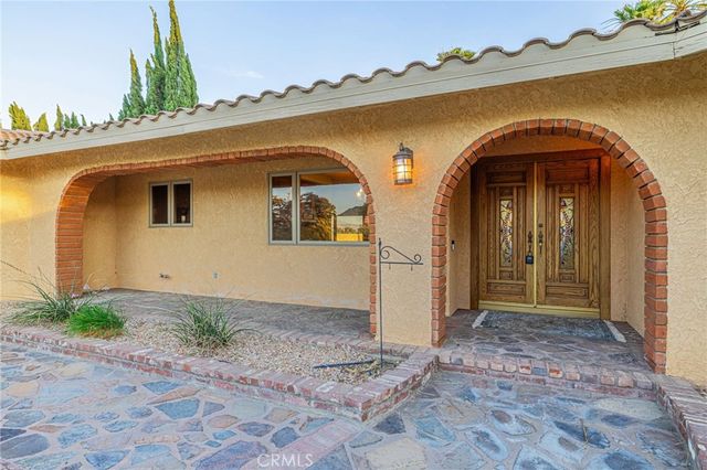 19459 Shasta Road, Apple Valley, CA 92307
