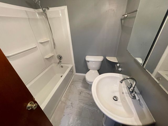 937 N Wood Avenue, Griffith, IN 46319