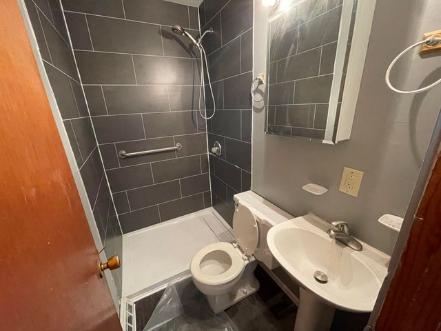 937 N Wood Avenue, Griffith, IN 46319