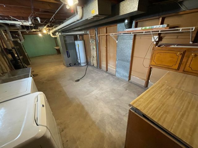 937 N Wood Avenue, Griffith, IN 46319