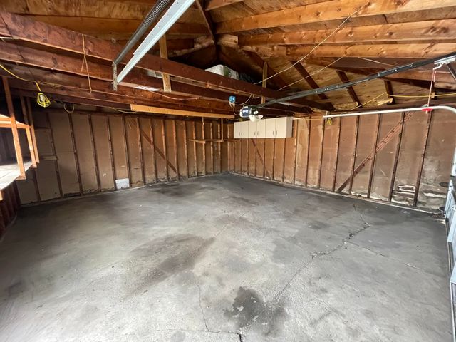 937 N Wood Avenue, Griffith, IN 46319