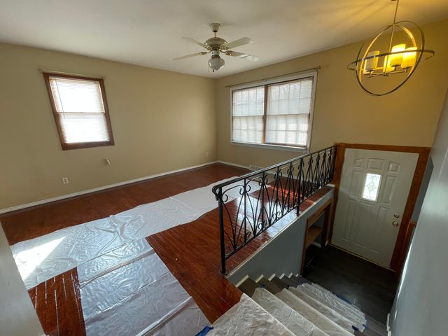 937 N Wood Avenue, Griffith, IN 46319