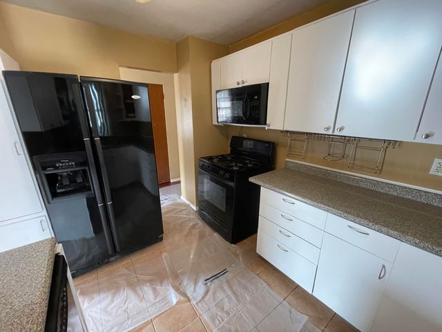 937 N Wood Avenue, Griffith, IN 46319