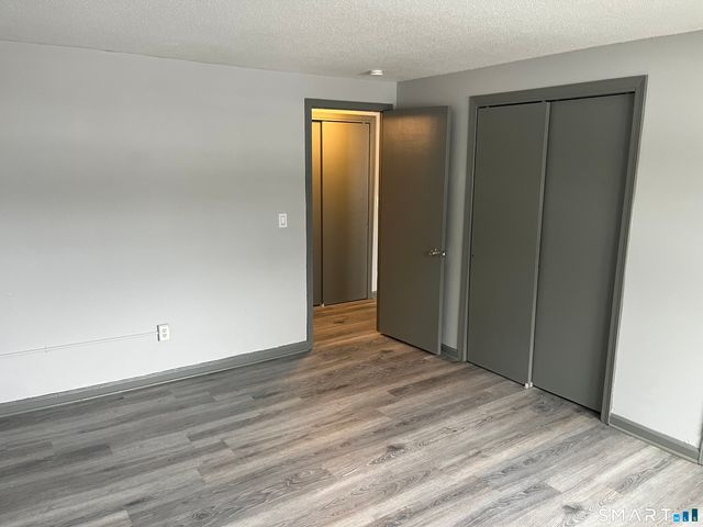 32 Cook Avenue B21, Meriden, CT 06451