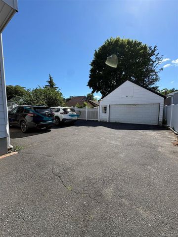 390 Atlantic Avenue, East Rockaway, NY 11518